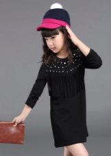 Robe droite noire pour une fille de 11 ans
