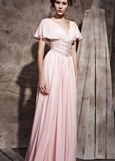 robe en satin rose fluide