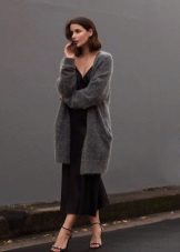 Cardigan chaud pour une robe longue