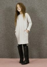 Robe d'hiver tricotée pour fille avec manches