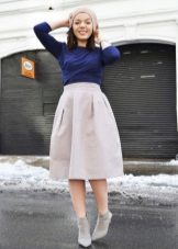Cloche jupe conique