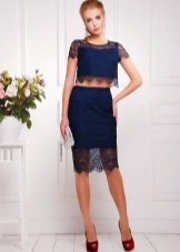 jupe crayon en dentelle noire et bleue
