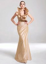 robe en taffetas avec col original