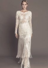 Robe blanche à franges