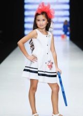 robe pour les filles de 5 ans dans un style nautique