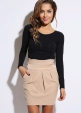 Jupe crayon courte