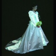 Robe de mariée rougeoyante