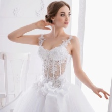 Robe de mariée à la Madonna