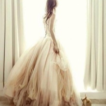Magnifique robe de mariée en mousseline de soie ivoire