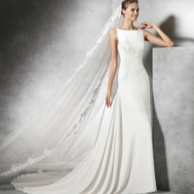 Esküvői ruha drapériával a Pronovias 2016-tól