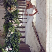 Robe de mariée de la collection Forever Entwined avec un train
