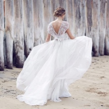 Robe de mariée de la collection Last Wedding de Anna Campbell