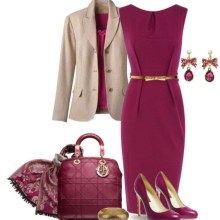 Accessoires de robe de couleur vin