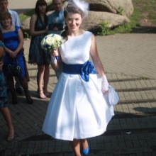 Robe de mariée ceinture bleue