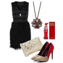 Robe avec une jupe à franges et des accessoires pour une figurine de type triangle inversé