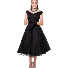 Robe noire sans manches triangulaire sans manches des années 50