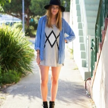 Cardigan et chapeau pour une chemise habillée
