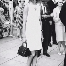 Robe droite de longueur moyenne des années 60