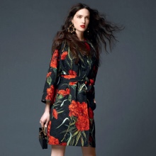Robe en popeline à grandes fleurs