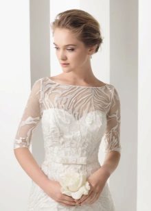 Robe de mariée avec manche courte transparente