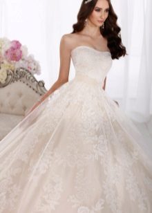 Robe de mariée magnifique