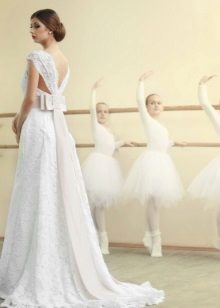 Robe de mariée à bretelles larges