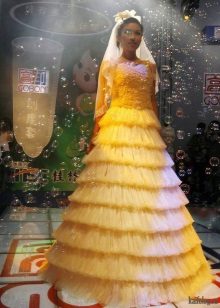 Robe de mariée en préservatif un de plus