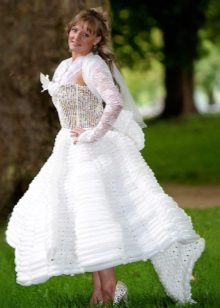 Robe de mariée à partir de ballons