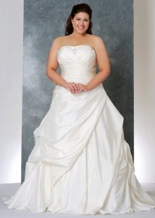 Robe de mariée pour fille aux seins luxuriants