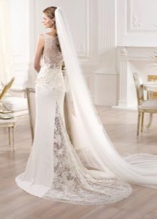 Variété de robes de mariée en dentelle
