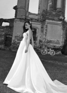 Une magnifique robe de mariée par Ange Etoiles