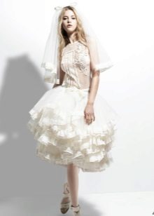 Robe de mariée courte en dentelle