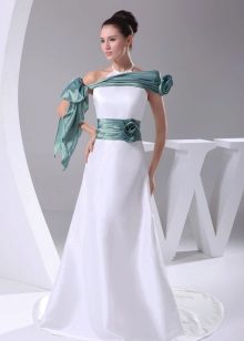 Robe de mariée blanche aux accents verts