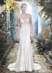 Fines bretelles sur une robe de mariée droite