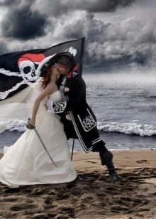 Robe de mariée à la pirate
