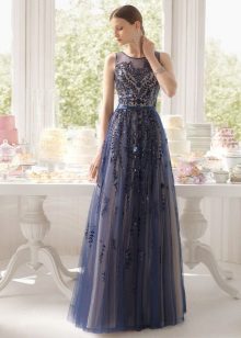 Robe de soirée bleue ajourée de Rosa Klara