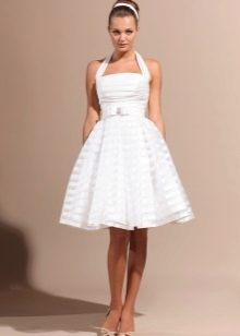 Robe de mariée de maternité dans un style rétro