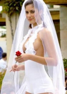 Robe de mariée short très franc