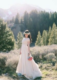 Robe de mariée modeste ajourée
