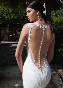 Robe de mariée de plage avec un profond col en V