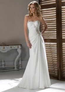 Robe de mariée longue aux épaules ouvertes