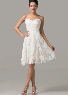 Robe de mariée courte et peu chère