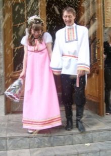 Robe de mariée avec manche de lampe de poche