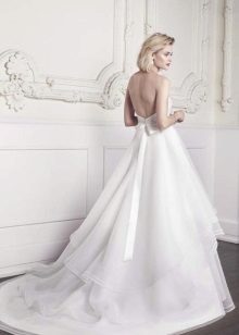 Magnifique robe de mariée avec un train