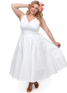 Robe de mariée pour le short complet avec une jupe moelleuse