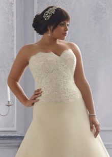 Robe de mariée pleine couleur lait
