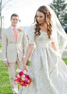 Robe de mariée pour mariage couleur argent