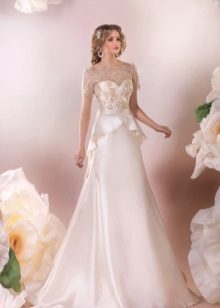 Robe de mariée de libellule avec basky