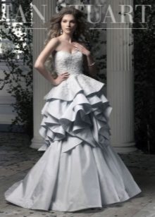 Robe de mariée de Ian Stuart à volants