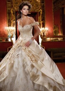Robe de mariée de style victorien